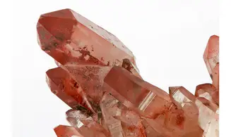 Quartz hematoide