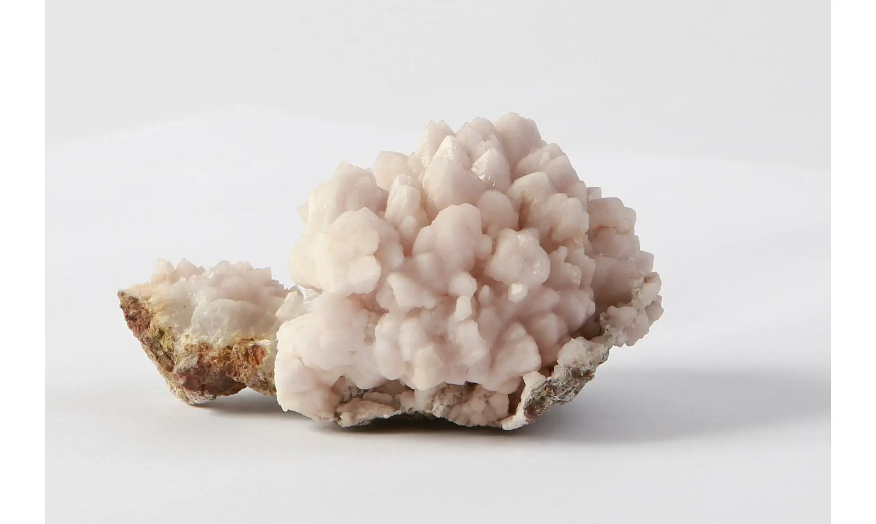 Pink quartz cristals