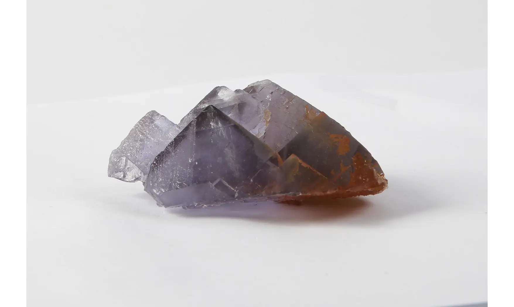 Fluorine fluorite violet