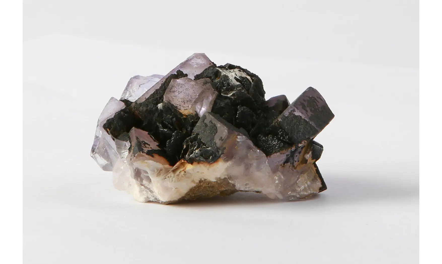 Fluorine fluorite + Goethite