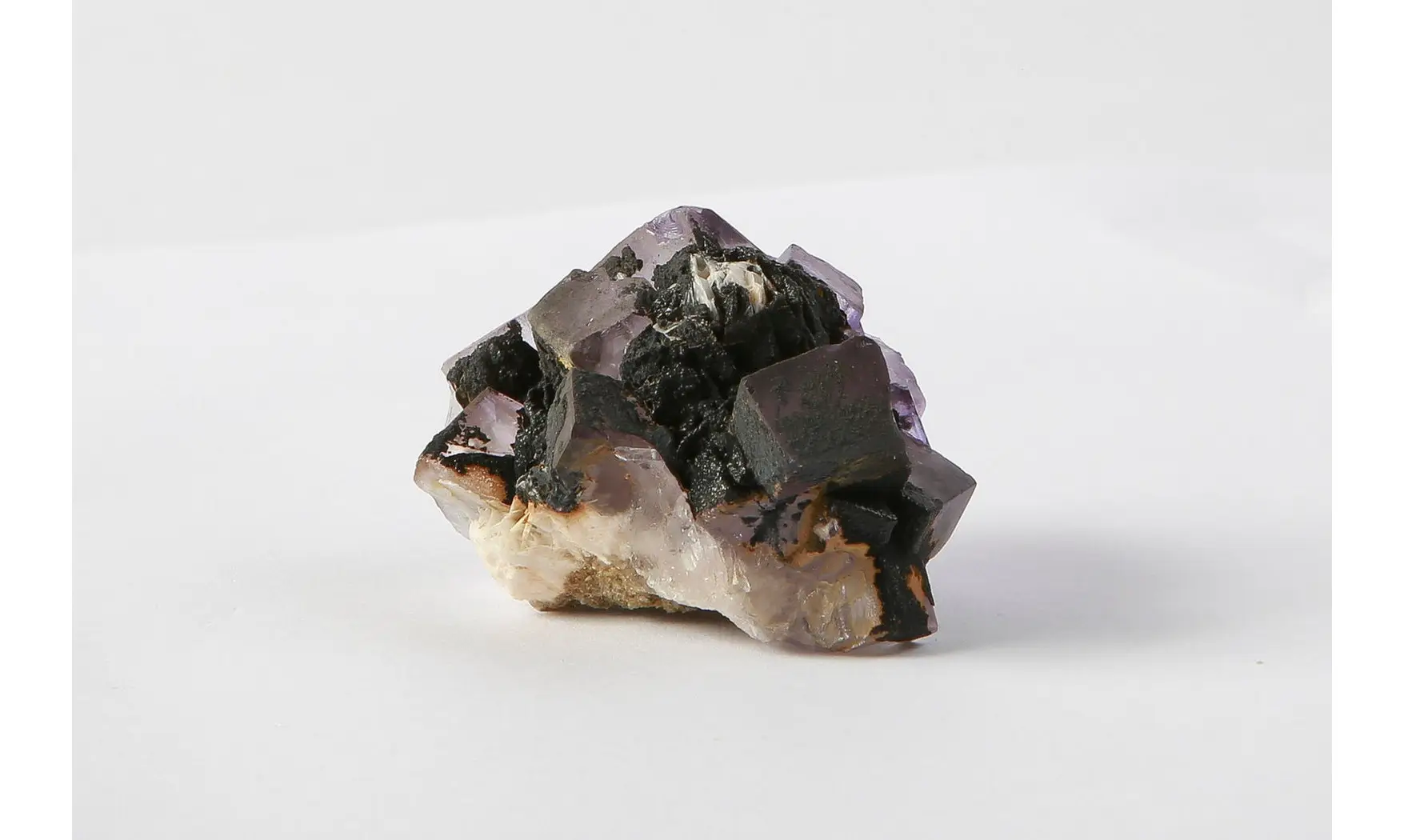 Fluorine fluorite + Goethite