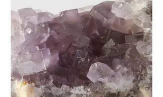 Fluorine fluorite violet