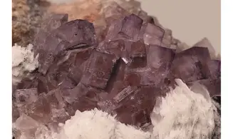 Fluorine fluorite violet