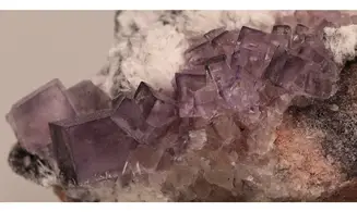 Fluorine fluorite violet