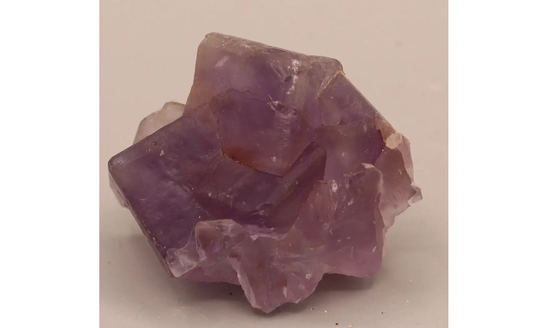 Fluorine fluorite violette