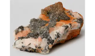 3d Cerusite on colored barytine